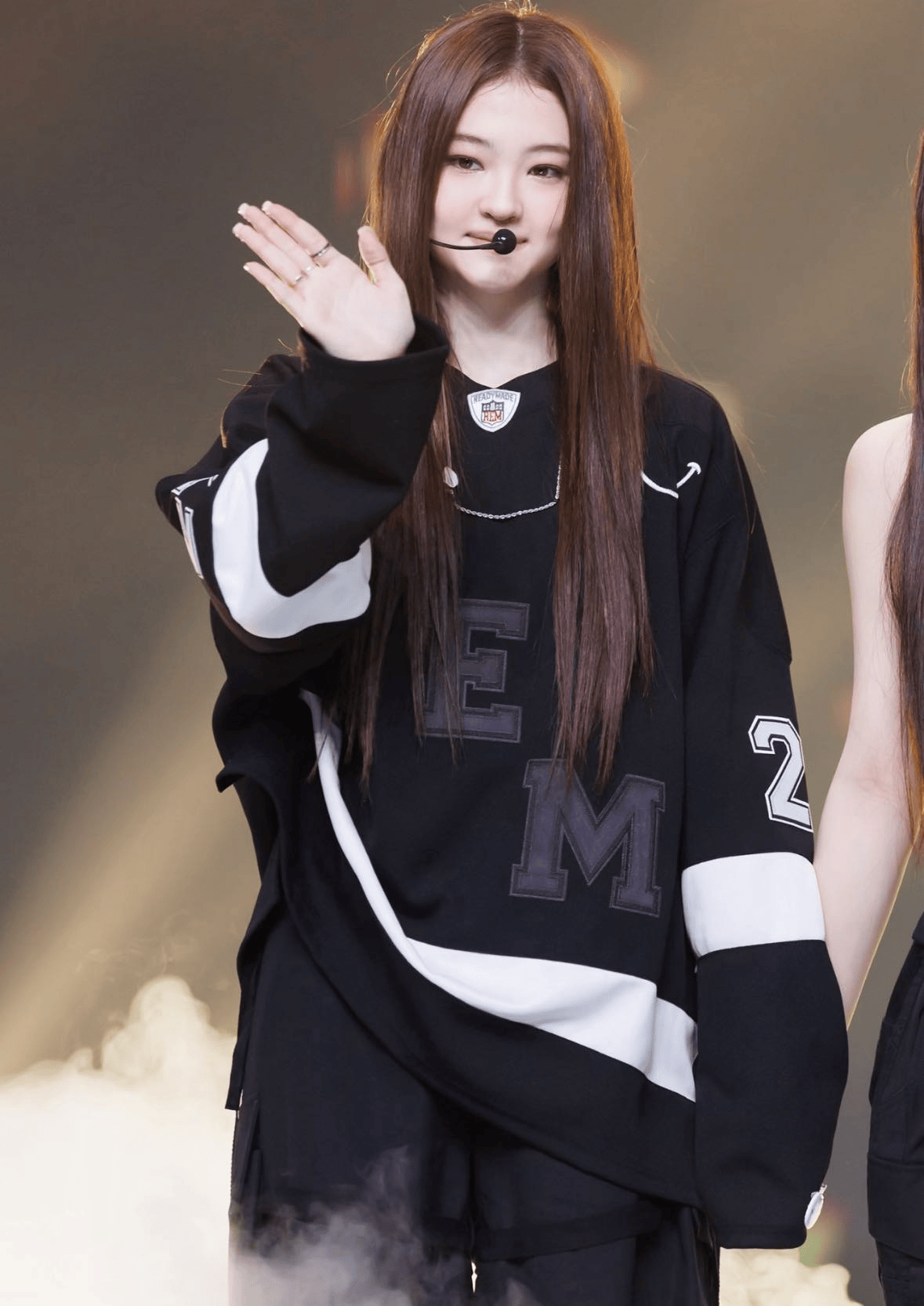 德韩混血造就“人间颜值奇迹”，被誉为小Jennie的Ella Gross出道即巅峰！