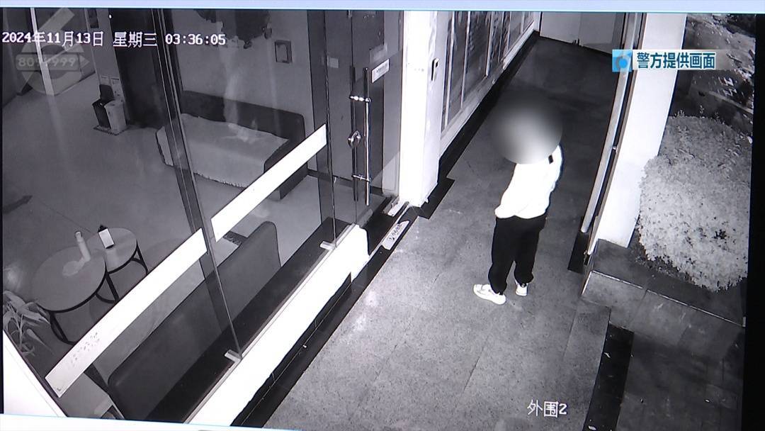 凌晨，男子翻窗潜入昆明一医院，抱走一个……