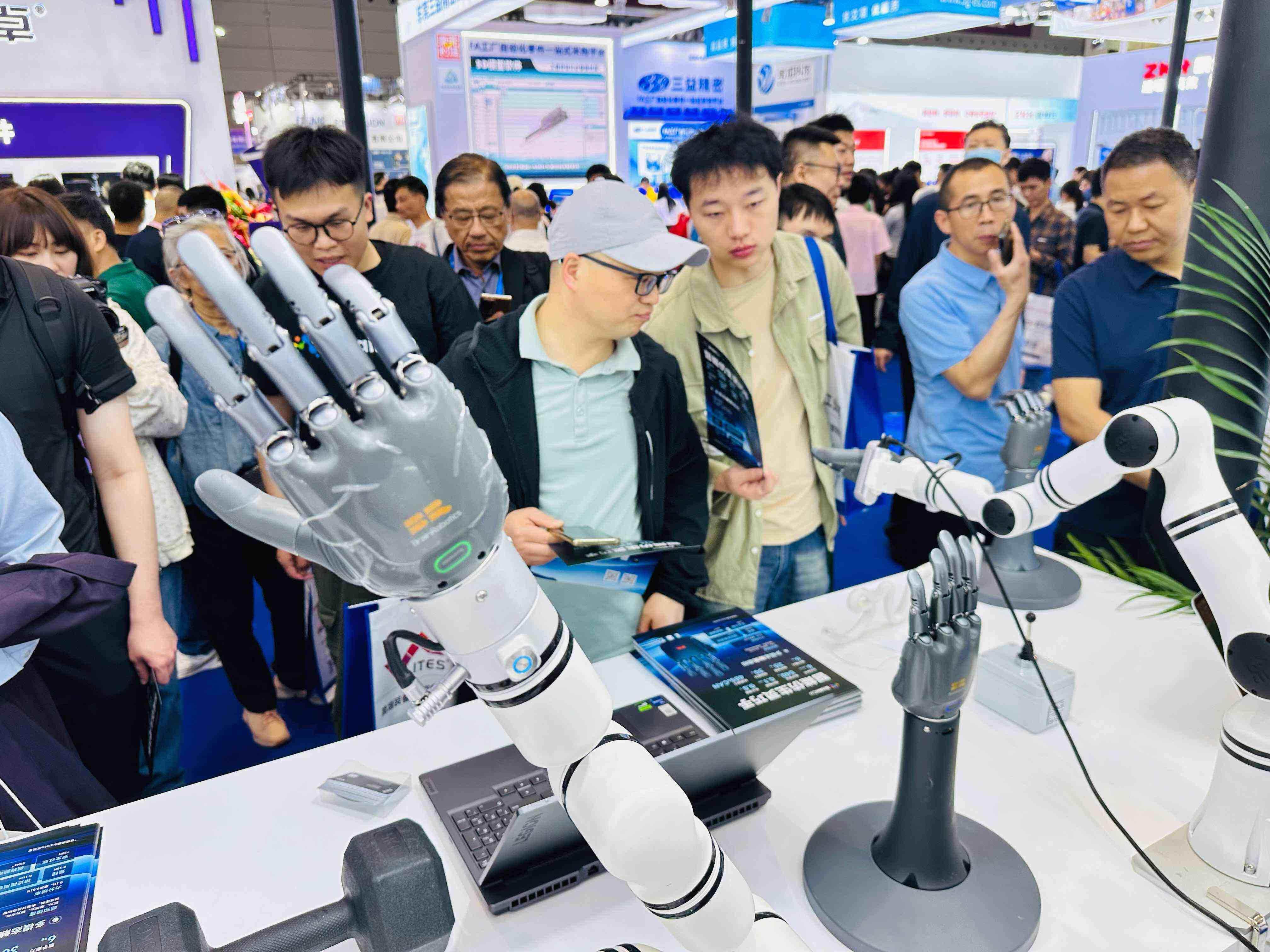 【视频】超1500家展商齐聚智造前沿，2025 ITES深圳工业展开幕