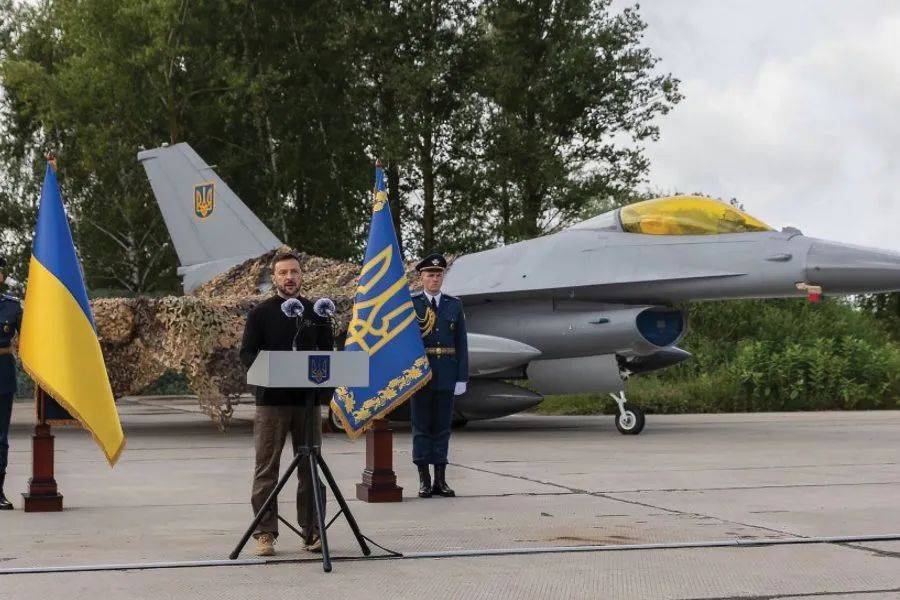 乌克兰空军F-16战斗机终破金身，俄军使用武器存疑