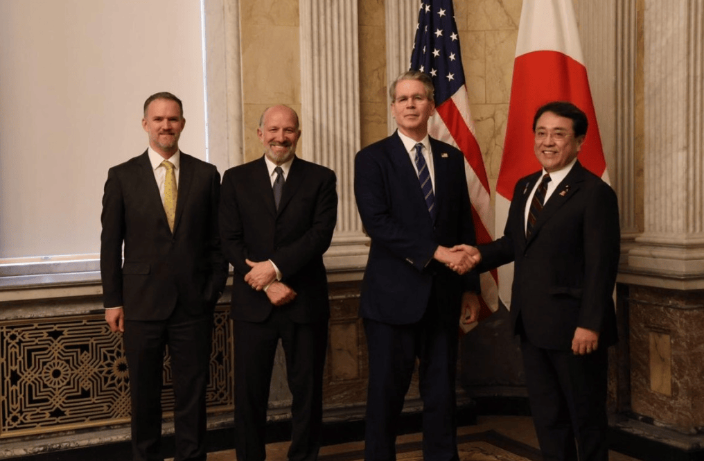美日谈崩了？日方当着全球向中方喊出一句话，现场美日媒体全都懵了